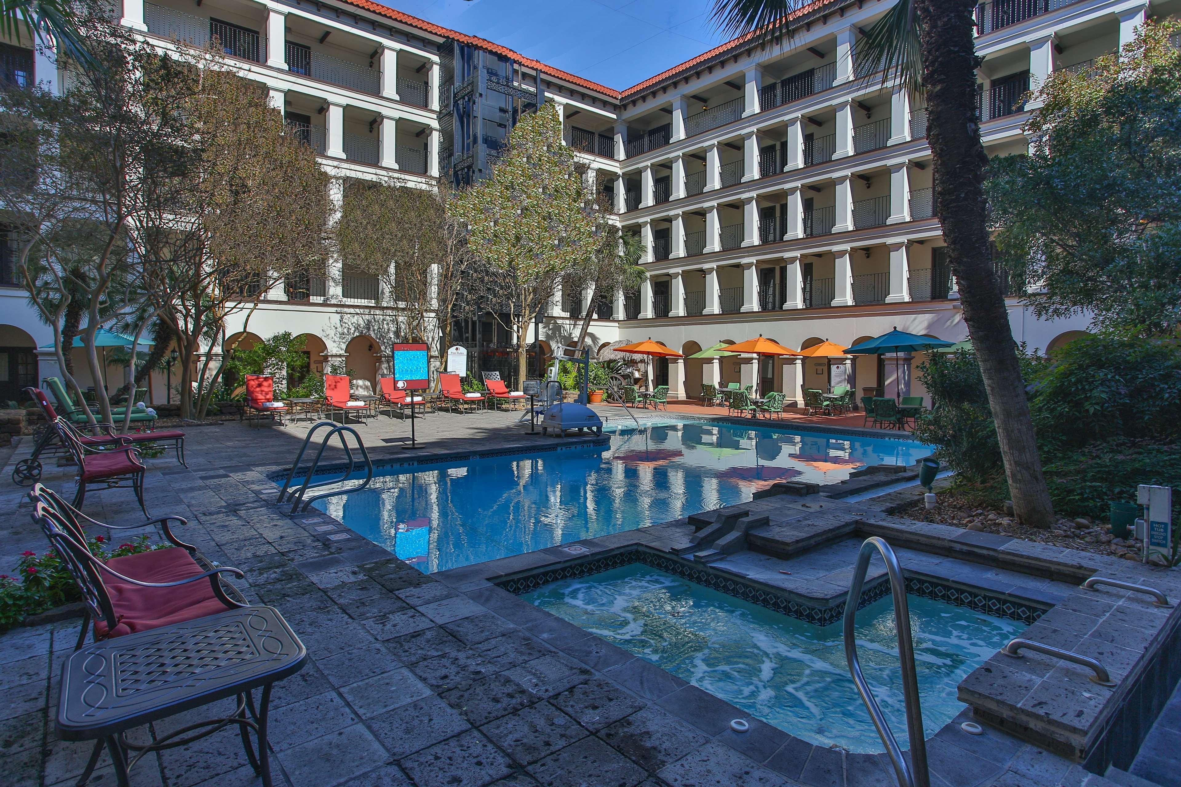 Estancia Del Norte San Antonio, A Tapestry Hotel By Hilton Экстерьер фото